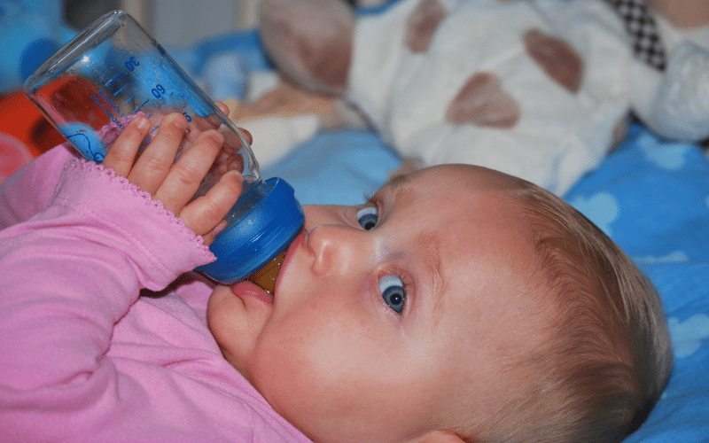 Säuglingsnahrung und Zubehör für Ihr Baby, was ist sinnvoll?